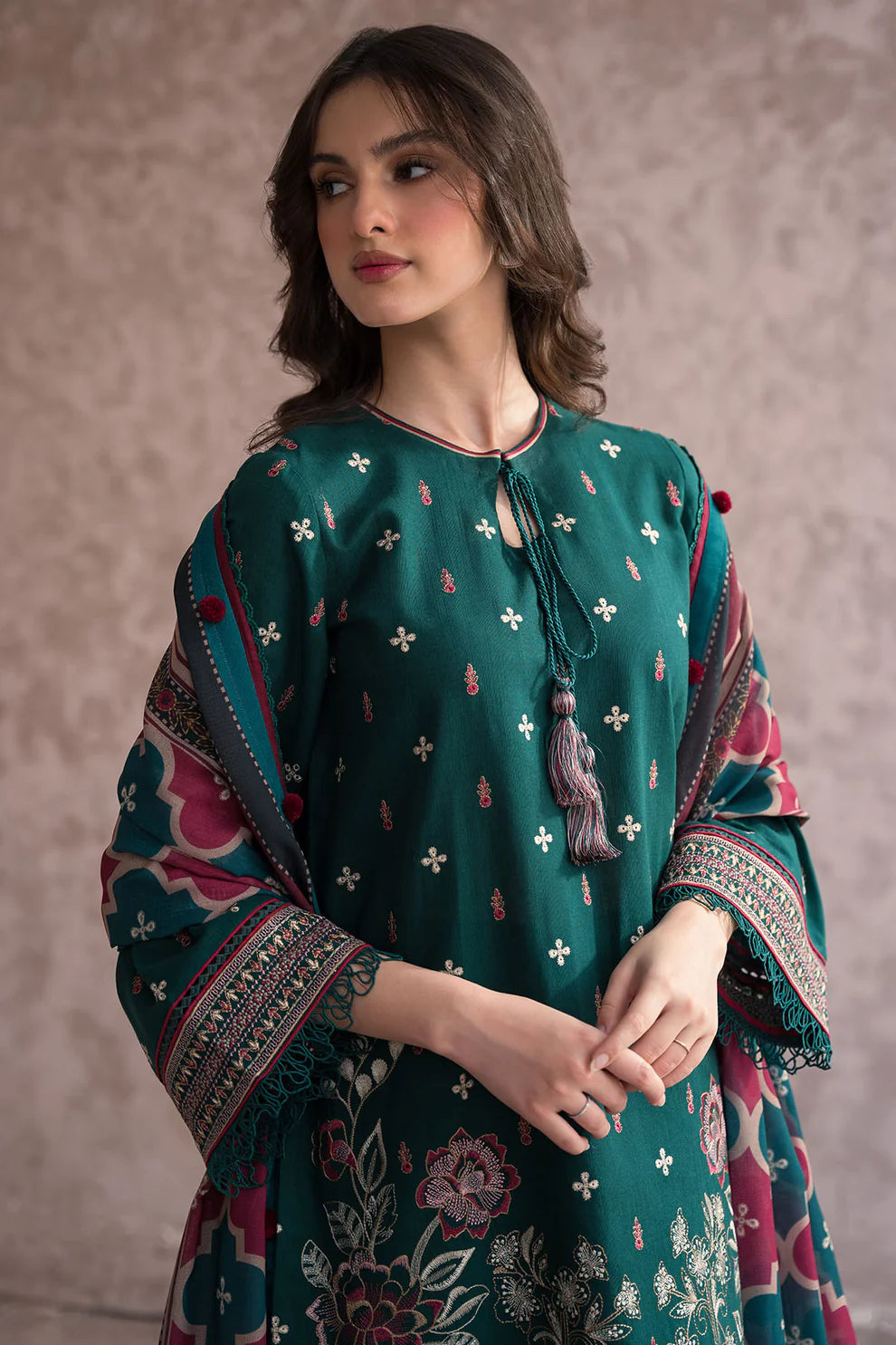 3PC-LAWN EMBROIDERED SUIT-VM3164