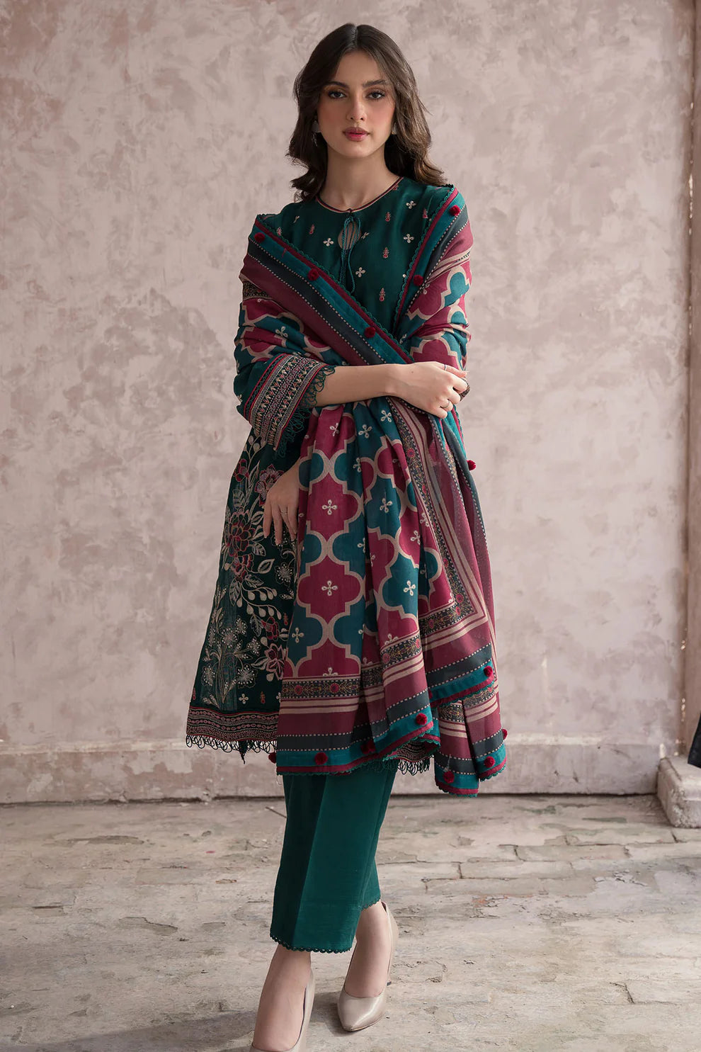 3PC-LAWN EMBROIDERED SUIT-VM3164